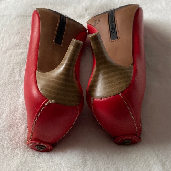 Red Calvin Klein heels - Picture 2 of 4